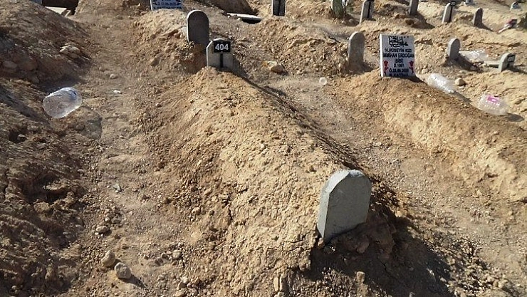 Botoks olduktan sonra ölen kadın  defnedildi