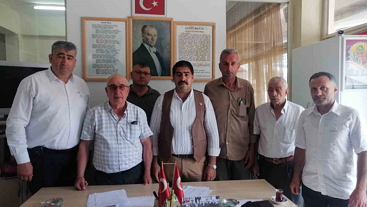 Bozüyük'te muhtarlar yeni başkanını seçti