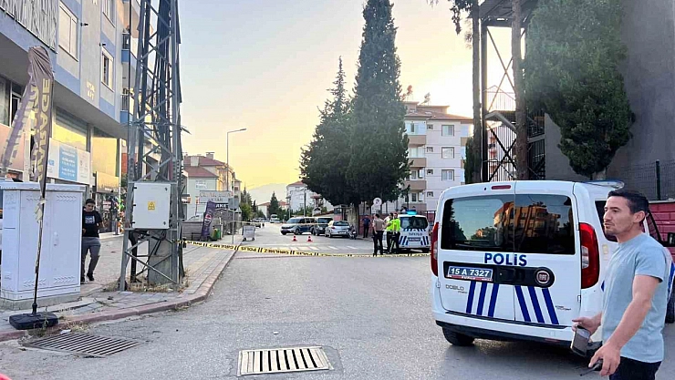 Kavgada silahlar patladı: 2 yaralı