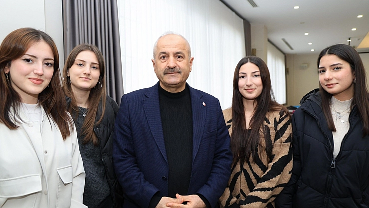 Büyükgöz, gençlere ailenin önemini anlattı