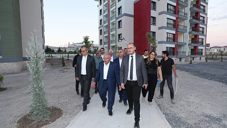Büyükkılıç'tan ödüllü kentsel dönüşüm projesi Oruçreis'e yakın takip