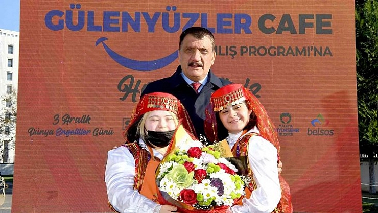 Gülen Yüzler Kafesi hizmette