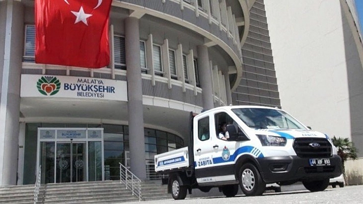 Büyükşehir çağrı merkezi ile cevap veriyor