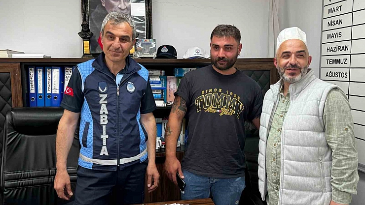 Cami imamından örnek davranış..!