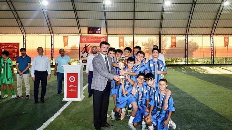 Camiler arası futbol turnuvası sona erdi