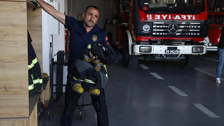 Çatı katındaki eşyalar yangına davetiye çıkarıyor!