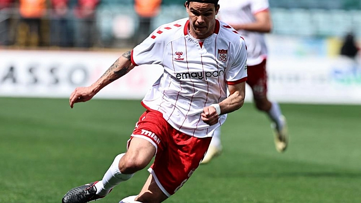 Charisis, Sivasspor'da 100. maçına çıktı