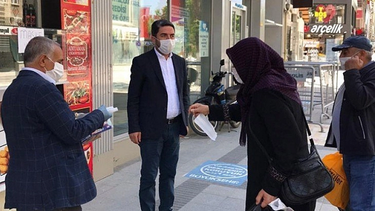 CHP maske dağıtıyor