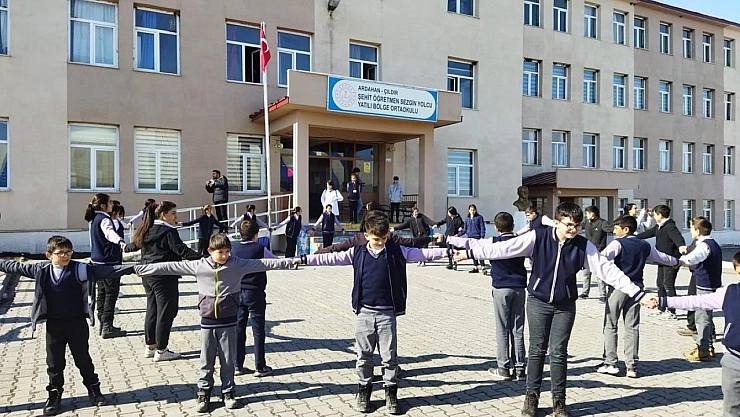 Çıldır'da deprem tatbikatı