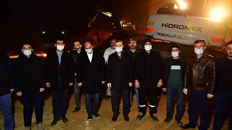 İnşaat alanını inceledi