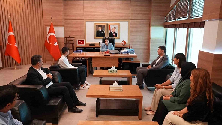 Cizre'de öğrenciler ödüllendirdi