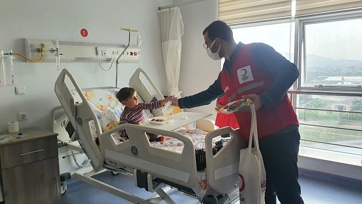 Çocuk gülerse dünya güler