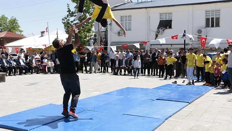 Cumhuriyet coşkusu sporla kutlandı