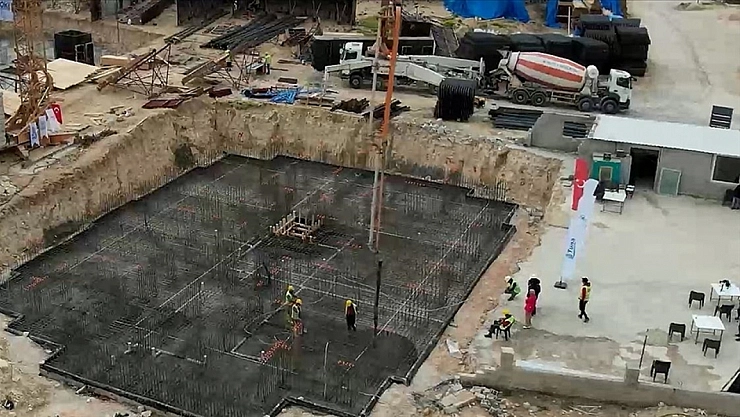 110 bin çalışan sahada