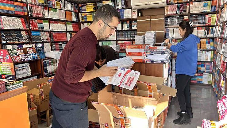 Deprem bölgesindeki öğrencilere ücretsiz dağıtıldı