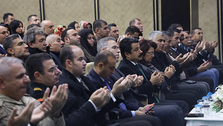 Depremde hayatını kaybeden gazeteciler unutulmadı