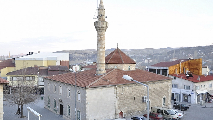 Depremde zarar gören caminin restorasyon projesi onaylandı