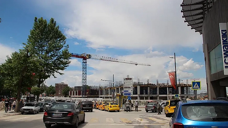 Depremden 16 Ay Sonra, Yıkım İhalesi Geldi!