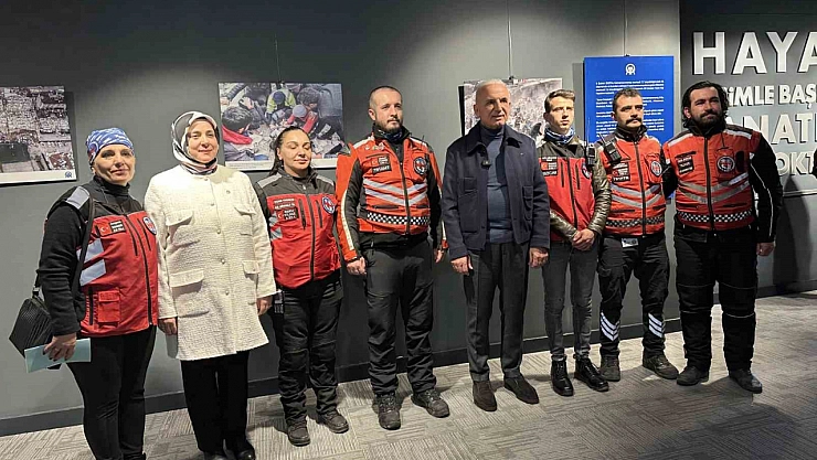 Depremde yaşadıklarını anlattı.