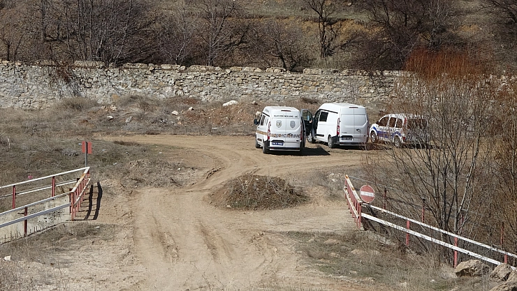 Dere yatağında bulunan mühimmat patlatıldı