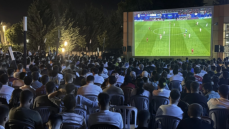 Dev ekranda milli maç heyecanı