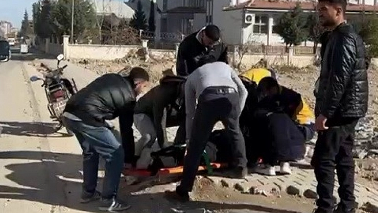 Devrilen motosikletin sürücüsü yaralandı