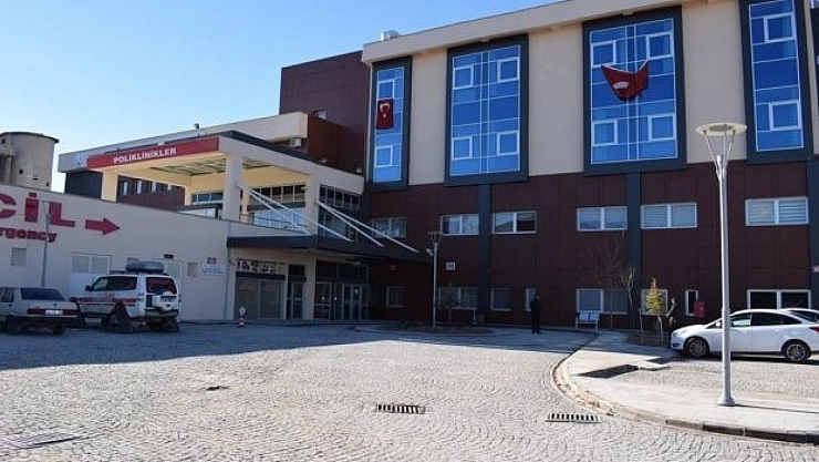 Traktörün altında kaldı