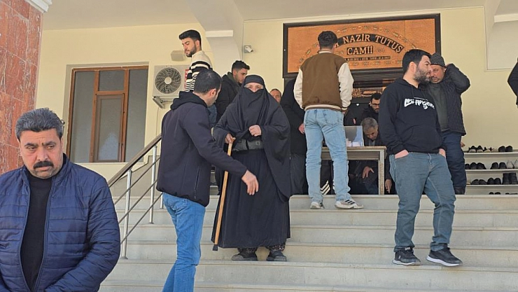 Dilencinin saatlik kazancı dudak uçuklattı!