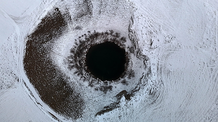 'Doğanın iki gözü' kar yağışıyla hayran bıraktı