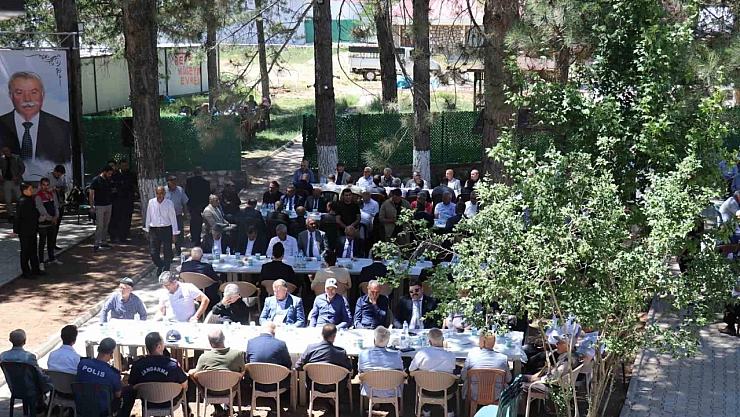 Malatya'da Vahap Küçük dualarla anıldı