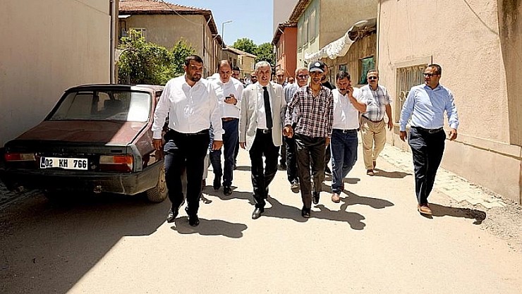 İlçe merkezine sıcak asfalt 