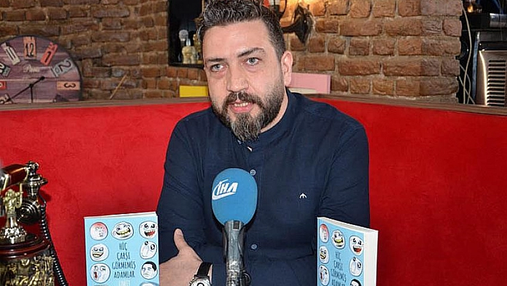 Kitabını tanıttı 