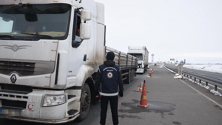 Düzensiz göçmenlere geçit yok