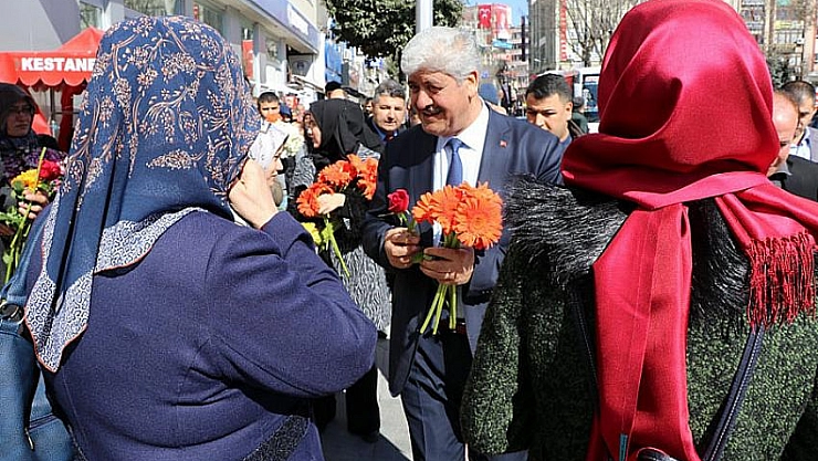 Kadınlar sadece bir gün hatırlanmamalı 