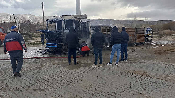 Ekmek kapısı alev alev yandı