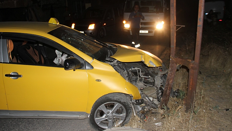 Elazığ'da otomobil yayaya çarptı