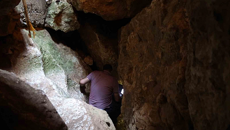 Sıcaktan bunalanlar 'Buzluk Mağarasına' akın etti
