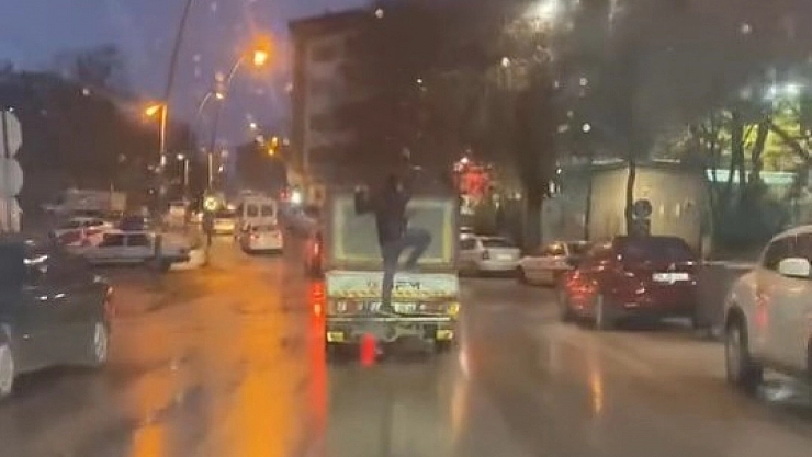 Elazığ'da Tehlikeli Yolculuk!