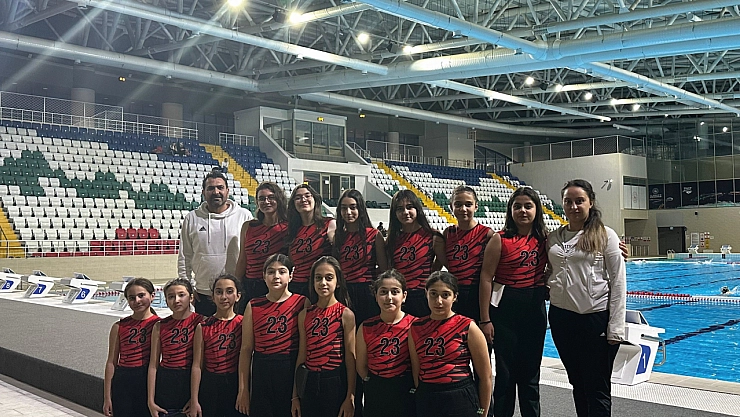 Elazığ Gençlik ve Spor su topu takımından başarılı performans
