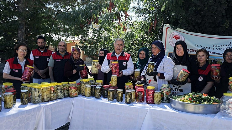 Elazığlı kadınlar üretiyor, Malatyalılar talep ediyor