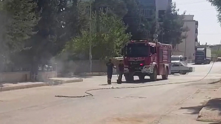 Elektrik hattı sıcağa dayanamadı