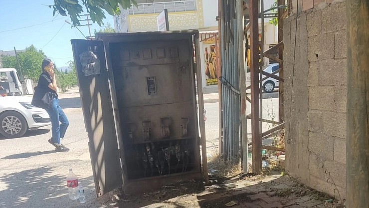 Elektrik trafosu patladı: 1 yaralı