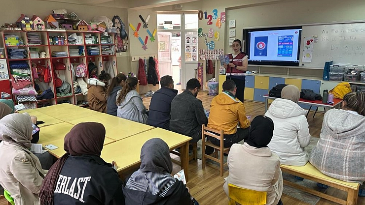 'En İyi Narkotik Polisi Anne' projesi devam ediyor