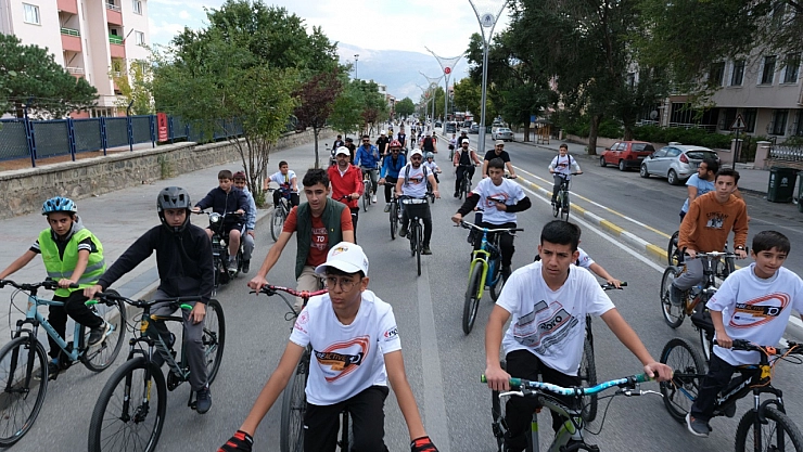 Erzincan'da 'Avrupa spor haftası' pedallarla kutlandı