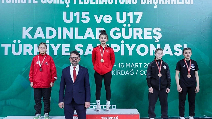 Erzincanlı güreşçi Türkiye üçüncüsü oldu