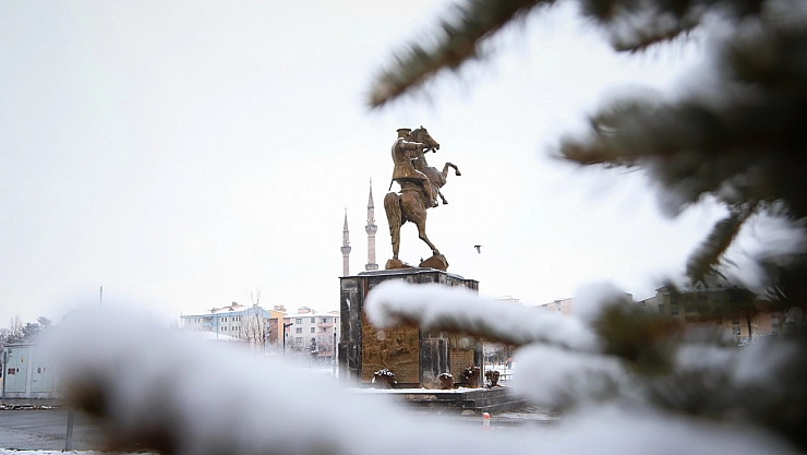 Erzurum, Kars, Erzurum ve Ardahan'da başladı! Tunceli ve Malatya'ya gelmesi bekleniyor..!