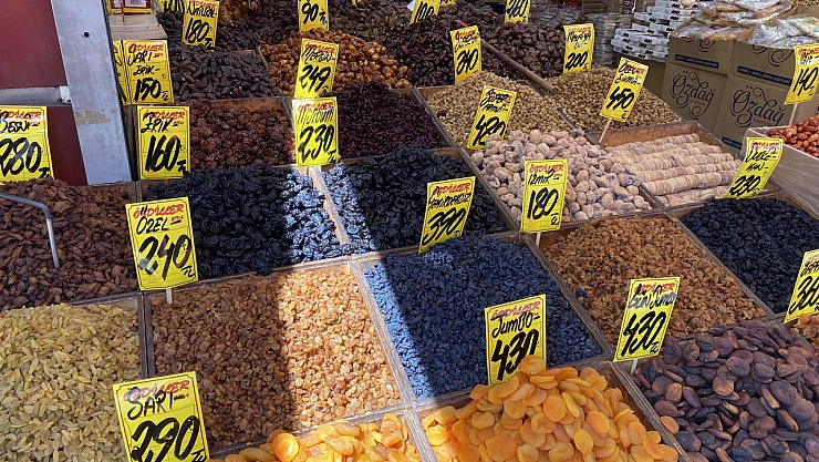 Eskişehir'de esnaflardaki Malatya kayısıları fırsatçıların eline mi geçiyor?