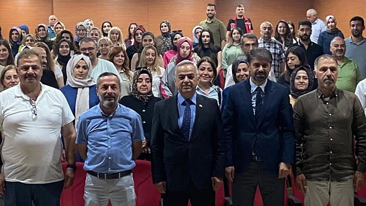 Etkili konuşma ve diksiyon eğitimi verildi