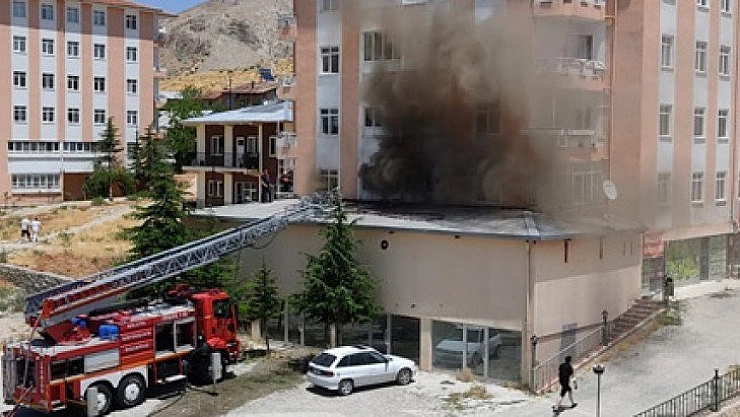Ev hasar gördü