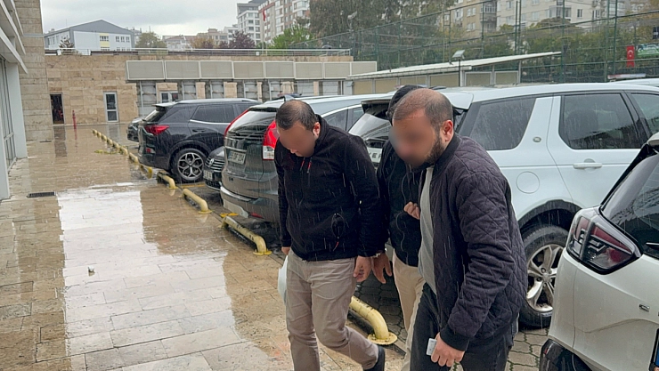 FETÖ'den gözaltına alınan 2 kişi adliyeye sevk edildi